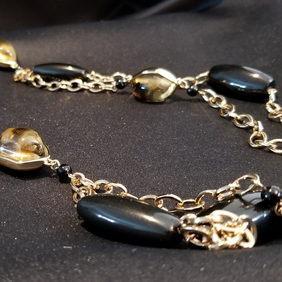 Necklace - Picture 2 of 3